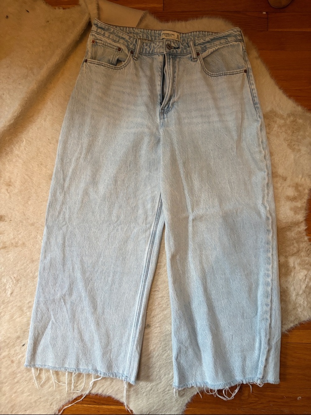 Abercrombie & Fitch Light Blue High-Rise Wide Leg Jeans